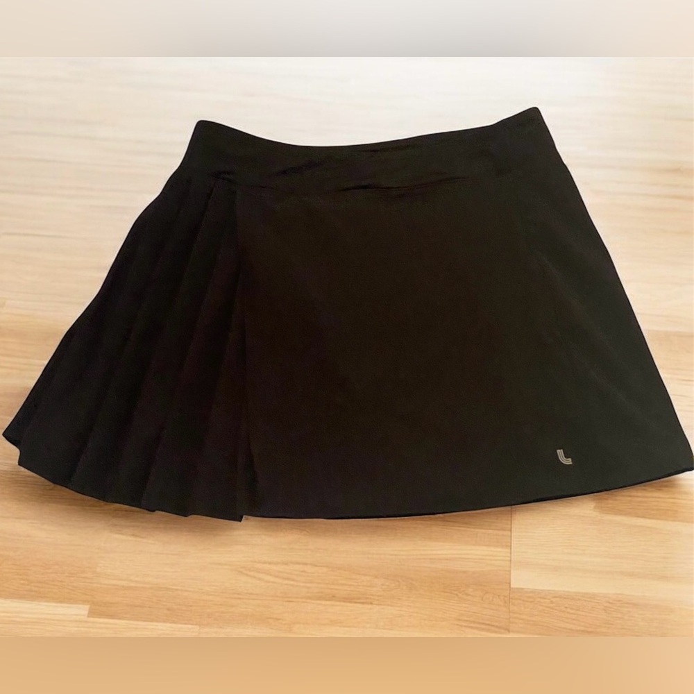 Elegant Black Pleated Skort.